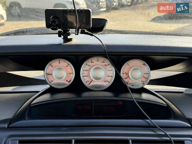 Сірий Сітроен С8, об'ємом двигуна 2 л та пробігом 266 тис. км за 6590 $, фото 27 на Automoto.ua