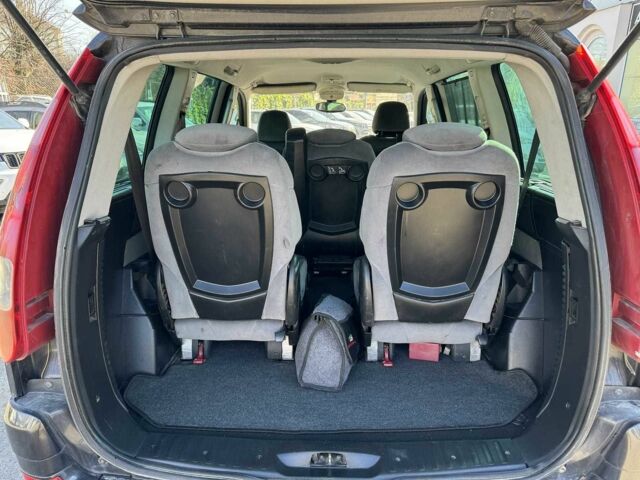 Серый Ситроен С8, объемом двигателя 2 л и пробегом 266 тыс. км за 6590 $, фото 20 на Automoto.ua