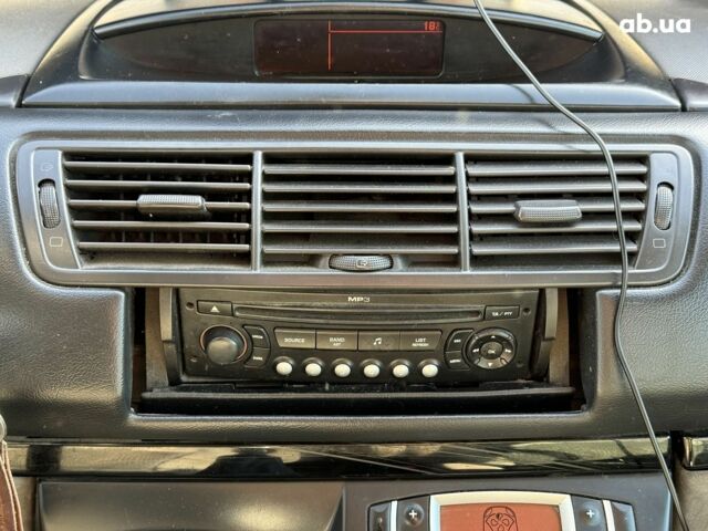 Серый Ситроен С8, объемом двигателя 2 л и пробегом 266 тыс. км за 6590 $, фото 29 на Automoto.ua