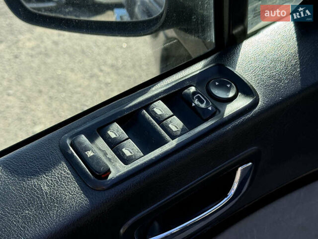 Сірий Сітроен С8, об'ємом двигуна 2 л та пробігом 266 тис. км за 6590 $, фото 13 на Automoto.ua