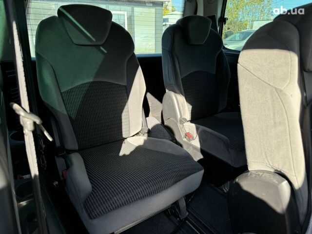 Серый Ситроен С8, объемом двигателя 2 л и пробегом 266 тыс. км за 6590 $, фото 22 на Automoto.ua