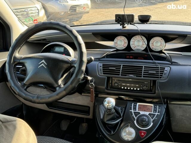 Серый Ситроен С8, объемом двигателя 2 л и пробегом 266 тыс. км за 6590 $, фото 25 на Automoto.ua