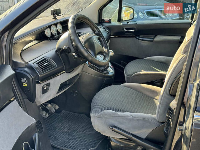 Сірий Сітроен С8, об'ємом двигуна 2 л та пробігом 266 тис. км за 6590 $, фото 11 на Automoto.ua