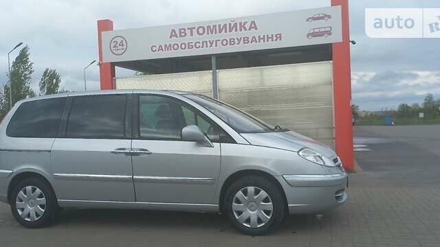 Сірий Сітроен С8, об'ємом двигуна 2 л та пробігом 246 тис. км за 6700 $, фото 1 на Automoto.ua