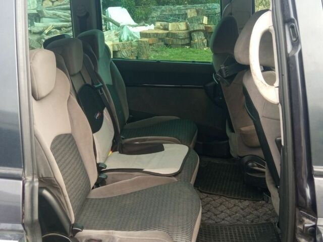 Сітроен С8 2009 у Вінниці на Automoto.ua Сірий Сітроен С8, об'ємом двигуна 2 л та пробігом 266 тис. км за 6000 $, фото 4 на Automoto.ua