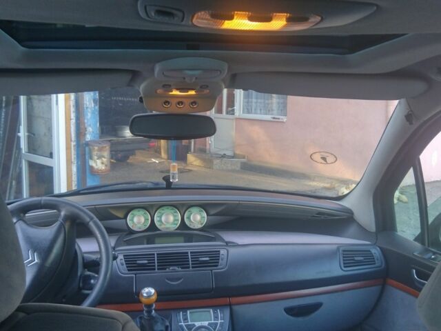 Синій Сітроен С8, об'ємом двигуна 2.2 л та пробігом 320 тис. км за 4200 $, фото 8 на Automoto.ua