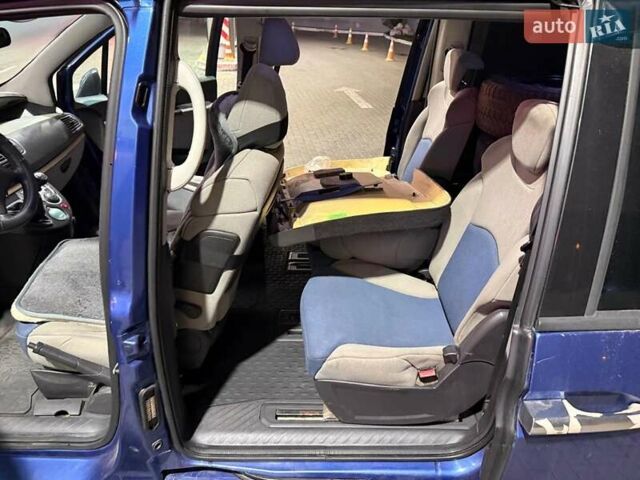 Синій Сітроен С8, об'ємом двигуна 2.23 л та пробігом 362 тис. км за 4200 $, фото 12 на Automoto.ua