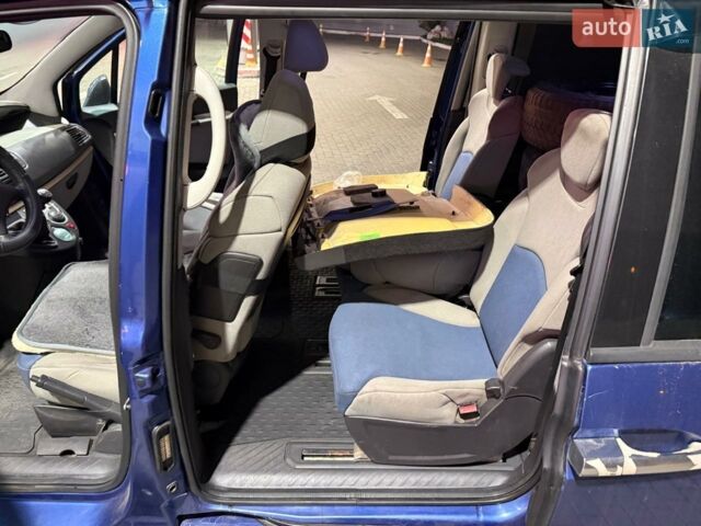 Синій Сітроен С8, об'ємом двигуна 2.23 л та пробігом 362 тис. км за 3800 $, фото 12 на Automoto.ua