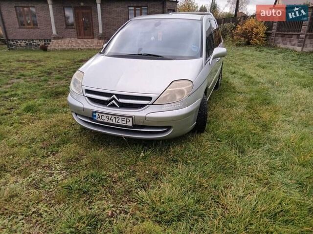 Ситроен С8 2004 в Луцке на Automoto.ua Синий Ситроен С8, объемом двигателя 2.2 л и пробегом 300 тыс. км за 3200 $, фото 6 на Automoto.ua