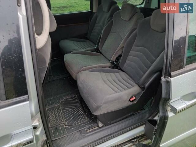 Ситроен С8 2004 в Луцке на Automoto.ua Синий Ситроен С8, объемом двигателя 2.2 л и пробегом 300 тыс. км за 3200 $, фото 22 на Automoto.ua