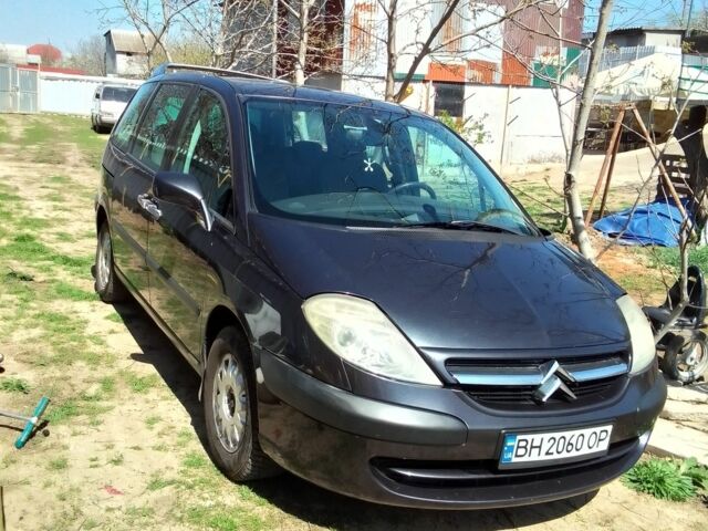 Синий Ситроен С8, объемом двигателя 2 л и пробегом 320 тыс. км за 4500 $, фото 1 на Automoto.ua