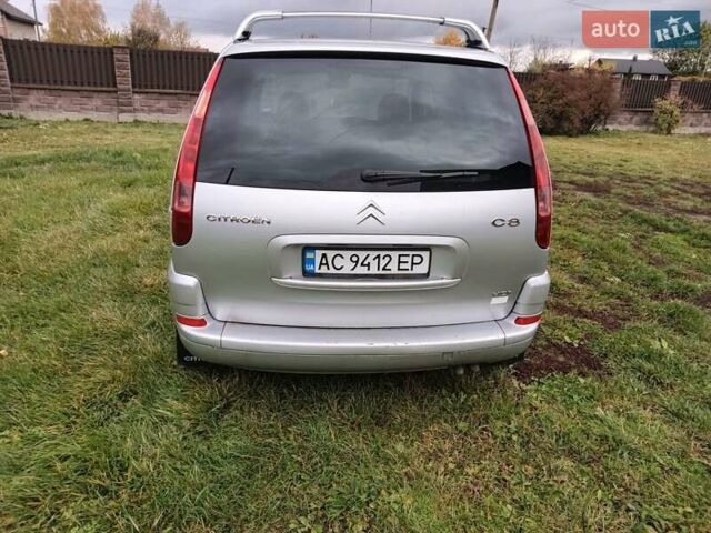 Ситроен С8 2004 в Луцке на Automoto.ua Синий Ситроен С8, объемом двигателя 2.2 л и пробегом 300 тыс. км за 3200 $, фото 5 на Automoto.ua