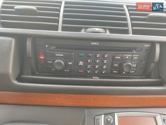 Синій Сітроен С8, об'ємом двигуна 2.2 л та пробігом 270 тис. км за 5300 $, фото 3 на Automoto.ua