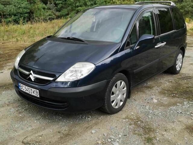 Синий Ситроен С8, объемом двигателя 2.2 л и пробегом 286 тыс. км за 5600 $, фото 4 на Automoto.ua