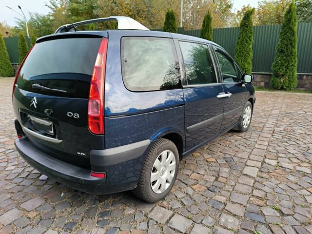 Синий Ситроен С8, объемом двигателя 2.2 л и пробегом 286 тыс. км за 5800 $, фото 3 на Automoto.ua