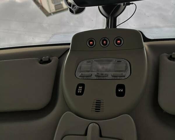 Синій Сітроен С8, об'ємом двигуна 2.2 л та пробігом 286 тис. км за 5600 $, фото 7 на Automoto.ua