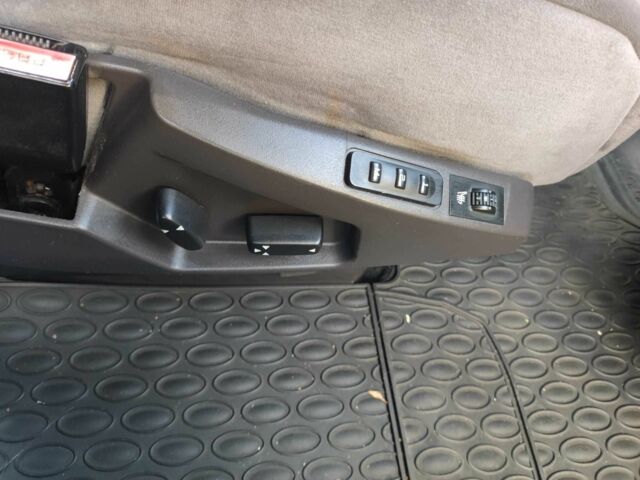 Синий Ситроен С8, объемом двигателя 2.2 л и пробегом 286 тыс. км за 5800 $, фото 7 на Automoto.ua