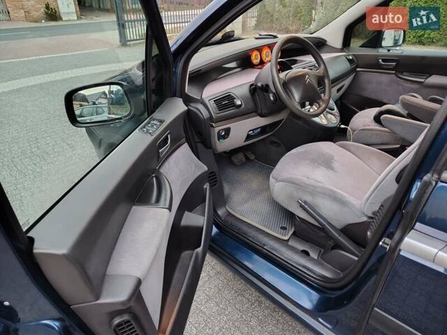 Сітроен С8 2007 у Дубно на Automoto.ua Синій Сітроен С8, об'ємом двигуна 2 л та пробігом 272 тис. км за 5500 $, фото 4 на Automoto.ua