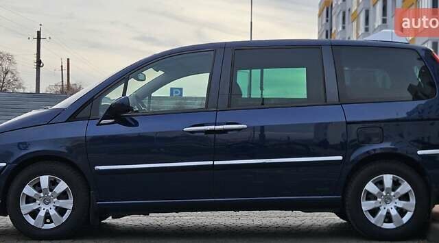 Синій Сітроен С8, об'ємом двигуна 2 л та пробігом 290 тис. км за 6500 $, фото 3 на Automoto.ua