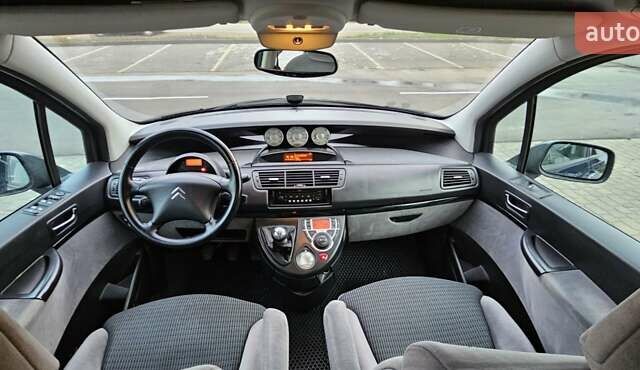 Синій Сітроен С8, об'ємом двигуна 2 л та пробігом 290 тис. км за 6500 $, фото 16 на Automoto.ua