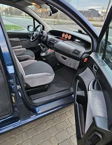 Синій Сітроен С8, об'ємом двигуна 2 л та пробігом 290 тис. км за 6500 $, фото 18 на Automoto.ua