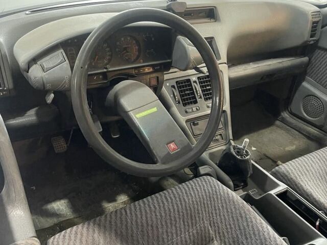 Белый Ситроен СКС, объемом двигателя 2.5 л и пробегом 200 тыс. км за 1600 $, фото 2 на Automoto.ua