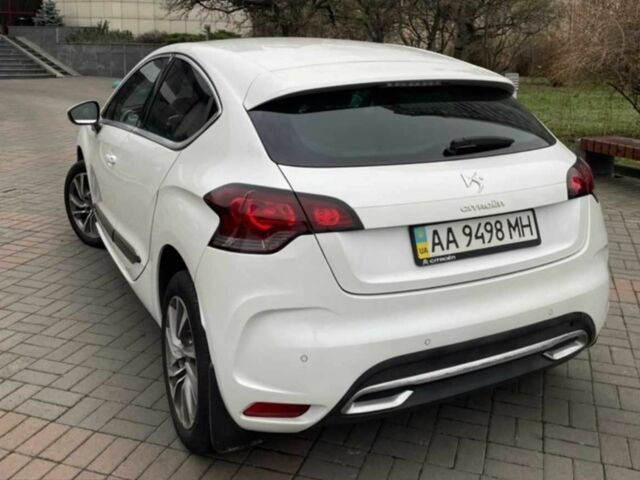 Белый Ситроен ДС, объемом двигателя 1.6 л и пробегом 97 тыс. км за 8300 $, фото 6 на Automoto.ua