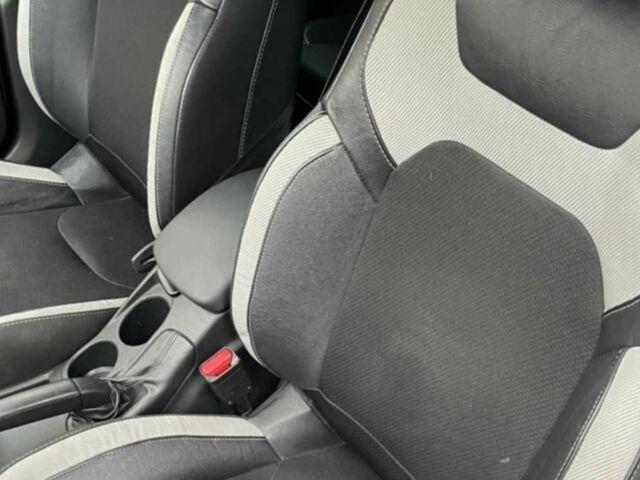 Белый Ситроен ДС, объемом двигателя 1.6 л и пробегом 97 тыс. км за 8300 $, фото 12 на Automoto.ua