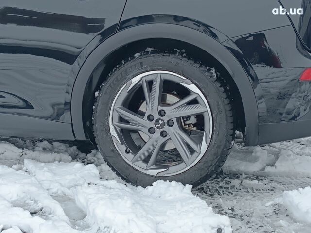 Чорний Сітроен ДС, об'ємом двигуна 1.6 л та пробігом 97 тис. км за 33600 $, фото 6 на Automoto.ua