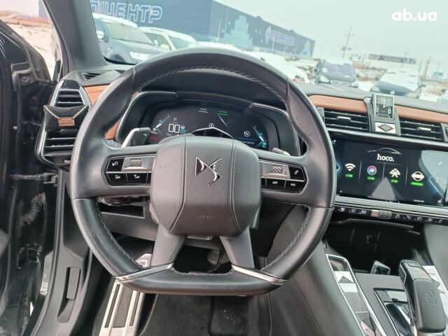 Чорний Сітроен ДС, об'ємом двигуна 1.6 л та пробігом 97 тис. км за 33600 $, фото 28 на Automoto.ua