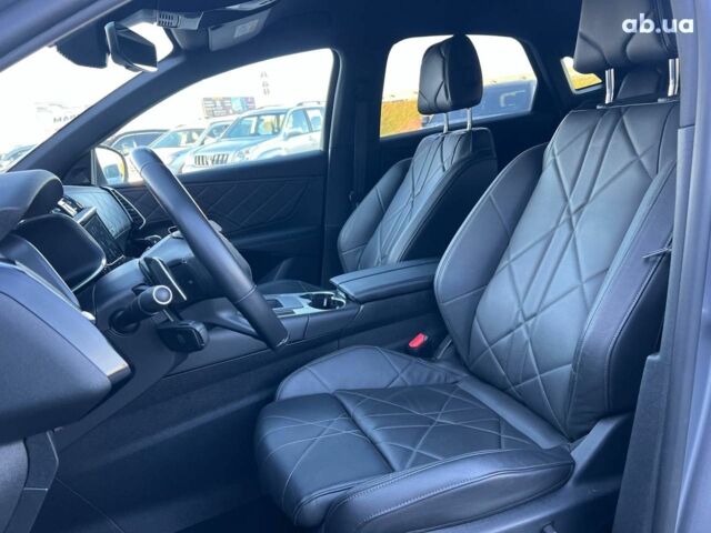 Чорний Сітроен ДС, об'ємом двигуна 2.4 л та пробігом 29 тис. км за 27940 $, фото 16 на Automoto.ua