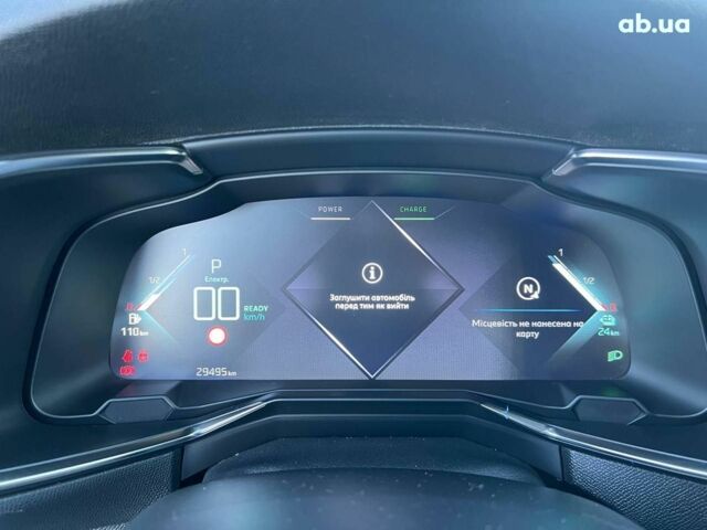 Чорний Сітроен ДС, об'ємом двигуна 2.4 л та пробігом 29 тис. км за 27940 $, фото 20 на Automoto.ua