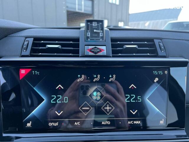 Чорний Сітроен ДС, об'ємом двигуна 2.4 л та пробігом 29 тис. км за 27940 $, фото 27 на Automoto.ua