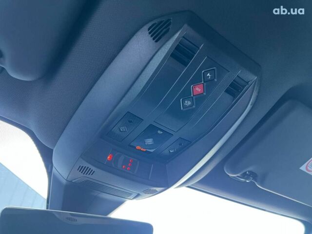 Чорний Сітроен ДС, об'ємом двигуна 2.4 л та пробігом 29 тис. км за 27940 $, фото 35 на Automoto.ua