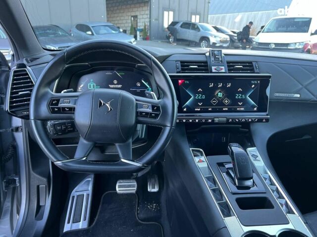 Чорний Сітроен ДС, об'ємом двигуна 2.4 л та пробігом 29 тис. км за 27940 $, фото 21 на Automoto.ua