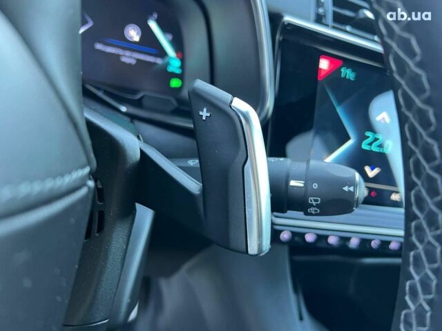 Чорний Сітроен ДС, об'ємом двигуна 2.4 л та пробігом 29 тис. км за 27940 $, фото 24 на Automoto.ua