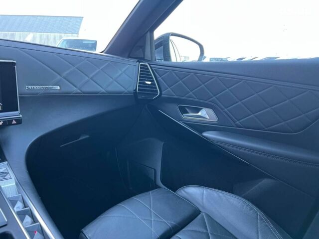 Чорний Сітроен ДС, об'ємом двигуна 2.4 л та пробігом 29 тис. км за 27940 $, фото 33 на Automoto.ua