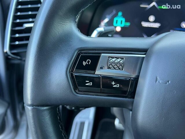 Чорний Сітроен ДС, об'ємом двигуна 2.4 л та пробігом 29 тис. км за 27940 $, фото 23 на Automoto.ua