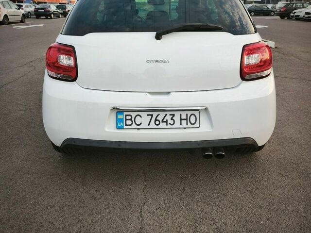 Білий Сітроен ДС3, об'ємом двигуна 1.6 л та пробігом 201 тис. км за 6100 $, фото 4 на Automoto.ua