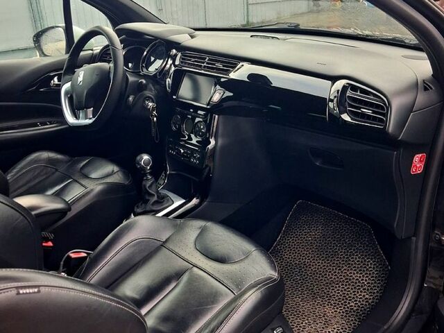 Чорний Сітроен ДС3, об'ємом двигуна 1.6 л та пробігом 275 тис. км за 7000 $, фото 4 на Automoto.ua