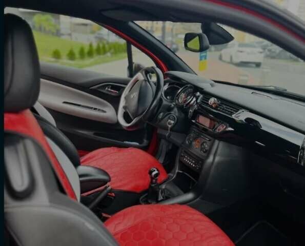 Червоний Сітроен ДС3, об'ємом двигуна 1.4 л та пробігом 245 тис. км за 6400 $, фото 5 на Automoto.ua