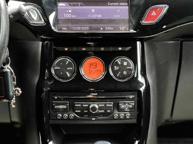 Червоний Сітроен ДС3, об'ємом двигуна 1.6 л та пробігом 131 тис. км за 7200 $, фото 13 на Automoto.ua