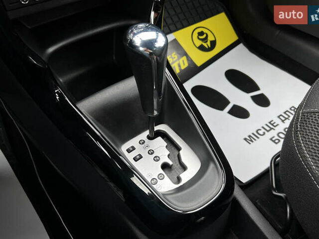 Червоний Сітроен ДС3, об'ємом двигуна 1.6 л та пробігом 131 тис. км за 7200 $, фото 15 на Automoto.ua