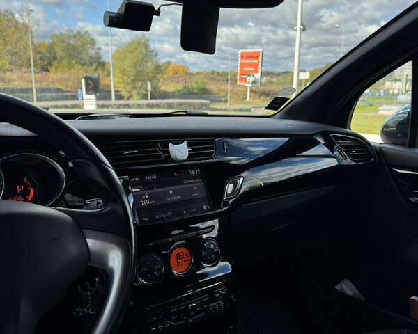 Червоний Сітроен ДС3, об'ємом двигуна 1.6 л та пробігом 130 тис. км за 7300 $, фото 8 на Automoto.ua