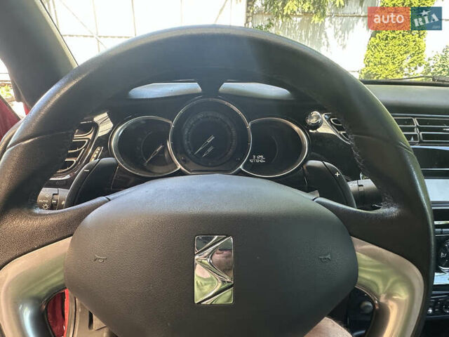 Красный Ситроен ДС3, объемом двигателя 1.6 л и пробегом 77 тыс. км за 7899 $, фото 11 на Automoto.ua