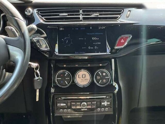 Ситроен ДС3, объемом двигателя 1.2 л и пробегом 179 тыс. км за 8500 $, фото 19 на Automoto.ua