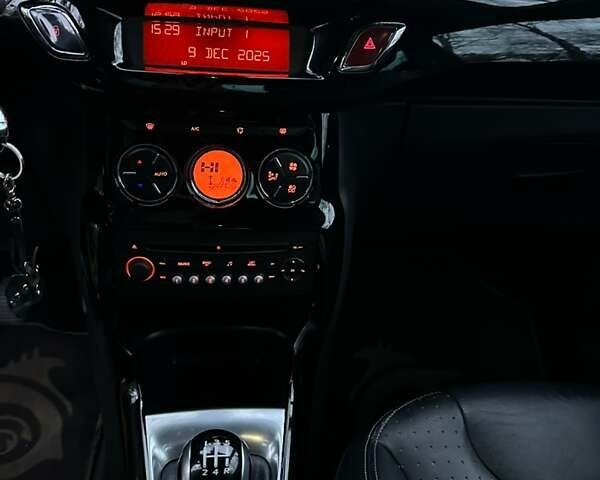 Желтый Ситроен ДС3, объемом двигателя 1.6 л и пробегом 168 тыс. км за 8000 $, фото 17 на Automoto.ua