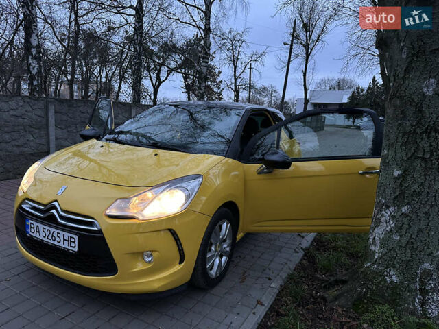 Желтый Ситроен ДС3, объемом двигателя 1.6 л и пробегом 168 тыс. км за 8000 $, фото 4 на Automoto.ua