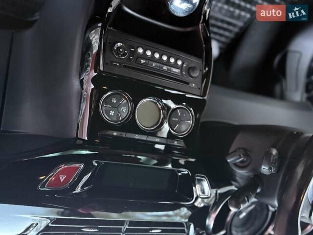 Серый Ситроен ДС3, объемом двигателя 1.6 л и пробегом 129 тыс. км за 6300 $, фото 68 на Automoto.ua