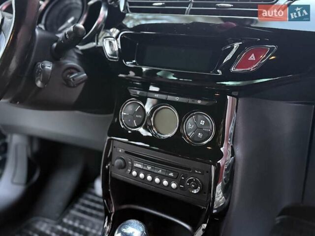 Сірий Сітроен ДС3, об'ємом двигуна 1.6 л та пробігом 129 тис. км за 6250 $, фото 64 на Automoto.ua